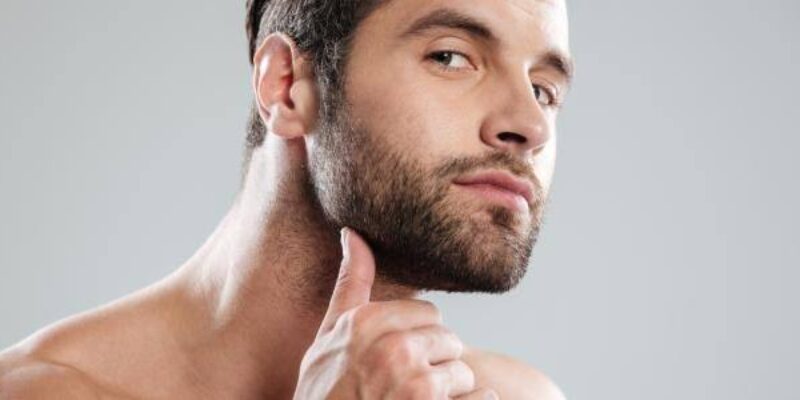 اقوى علاج لإنبات شعر الذقن: 10 طرق فعالة